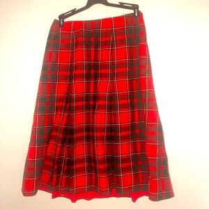 Pendleton vintage 100% wool skirt red and green